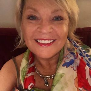 Meet your Posher, Beverly